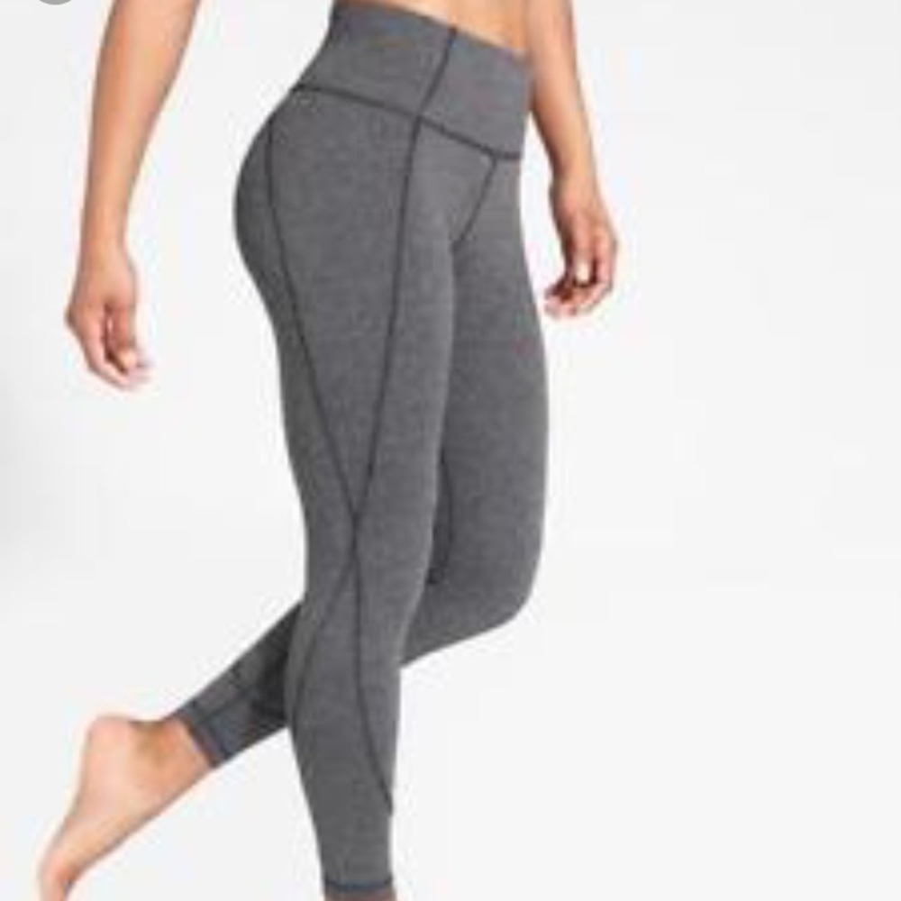 Athleta salutation 7/8 legging